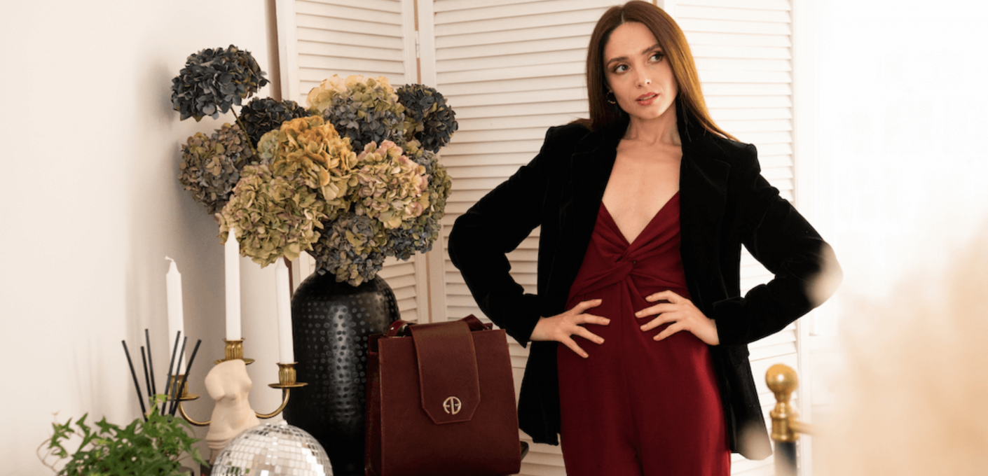Business casual damski – jak wyglądać profesjonalnie i kobieco?